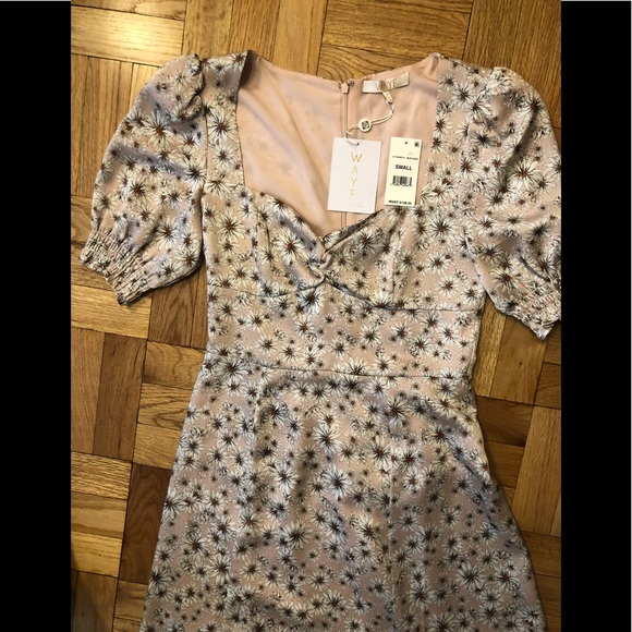 NWT WAYF Floral Midi Dress in Blush Daisy - Picture 5 of 9